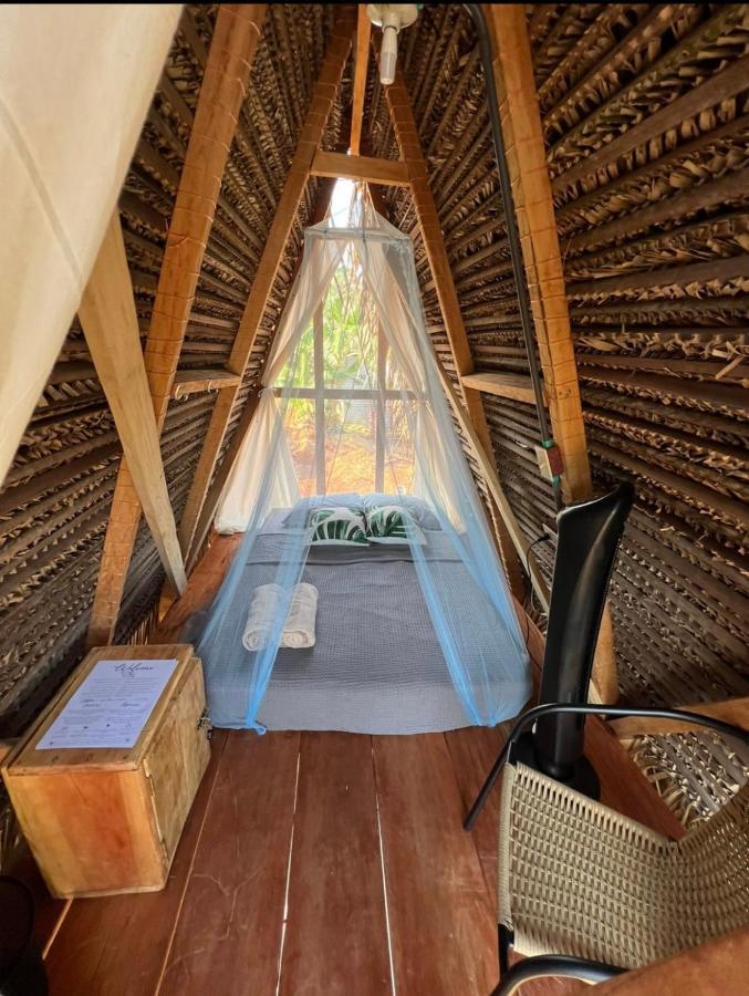 Sasy Tipis Hotel Santa Catalina Exterior foto